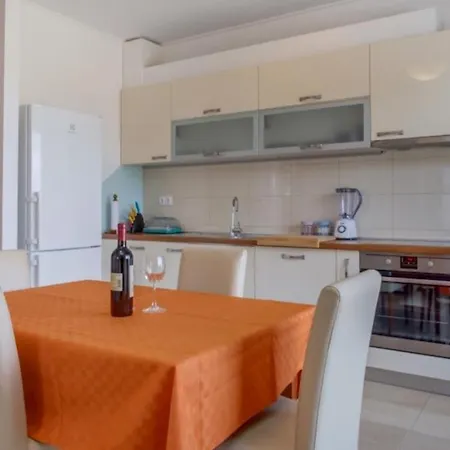 Appartement Jena A2 *